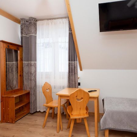 Tarasowka Hotel Ciche Małe Kültér fotó