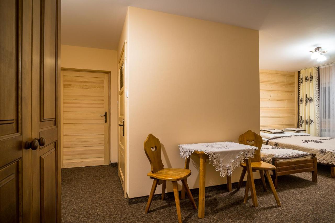 Tarasowka Hotel Ciche Małe Kültér fotó