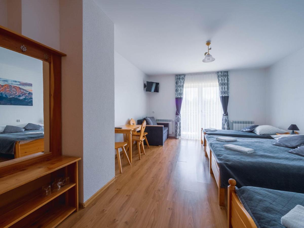 Tarasowka Hotel Ciche Małe Kültér fotó
