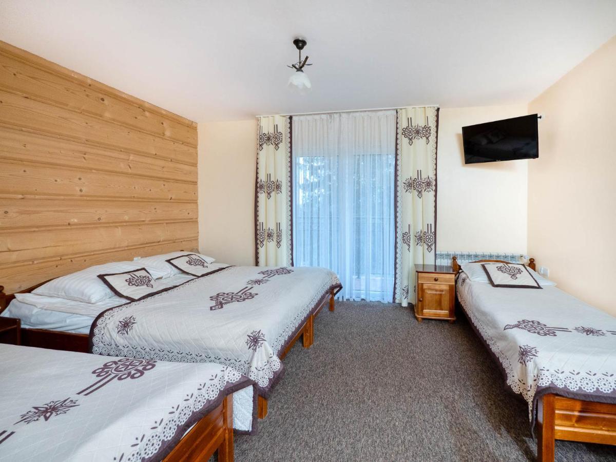 Tarasowka Hotel Ciche Małe Kültér fotó