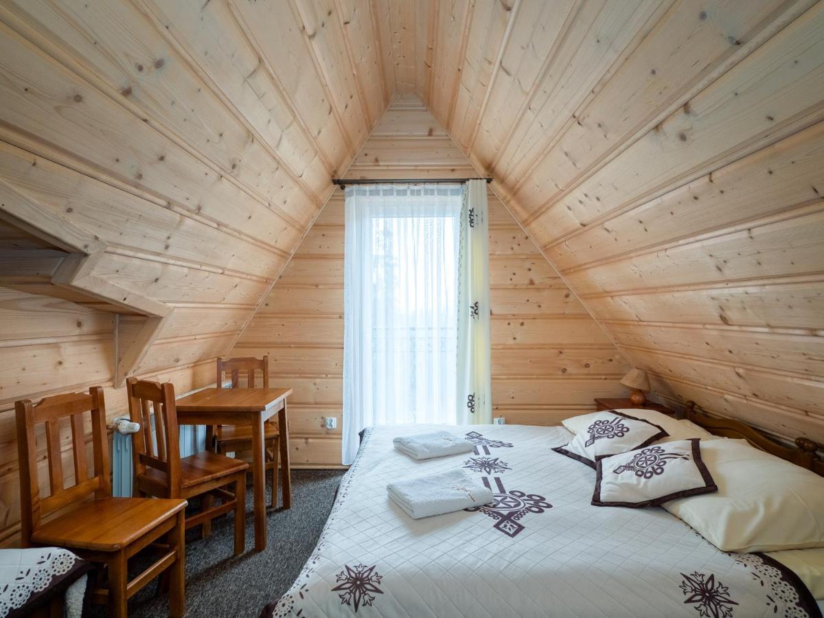 Tarasowka Hotel Ciche Małe Kültér fotó
