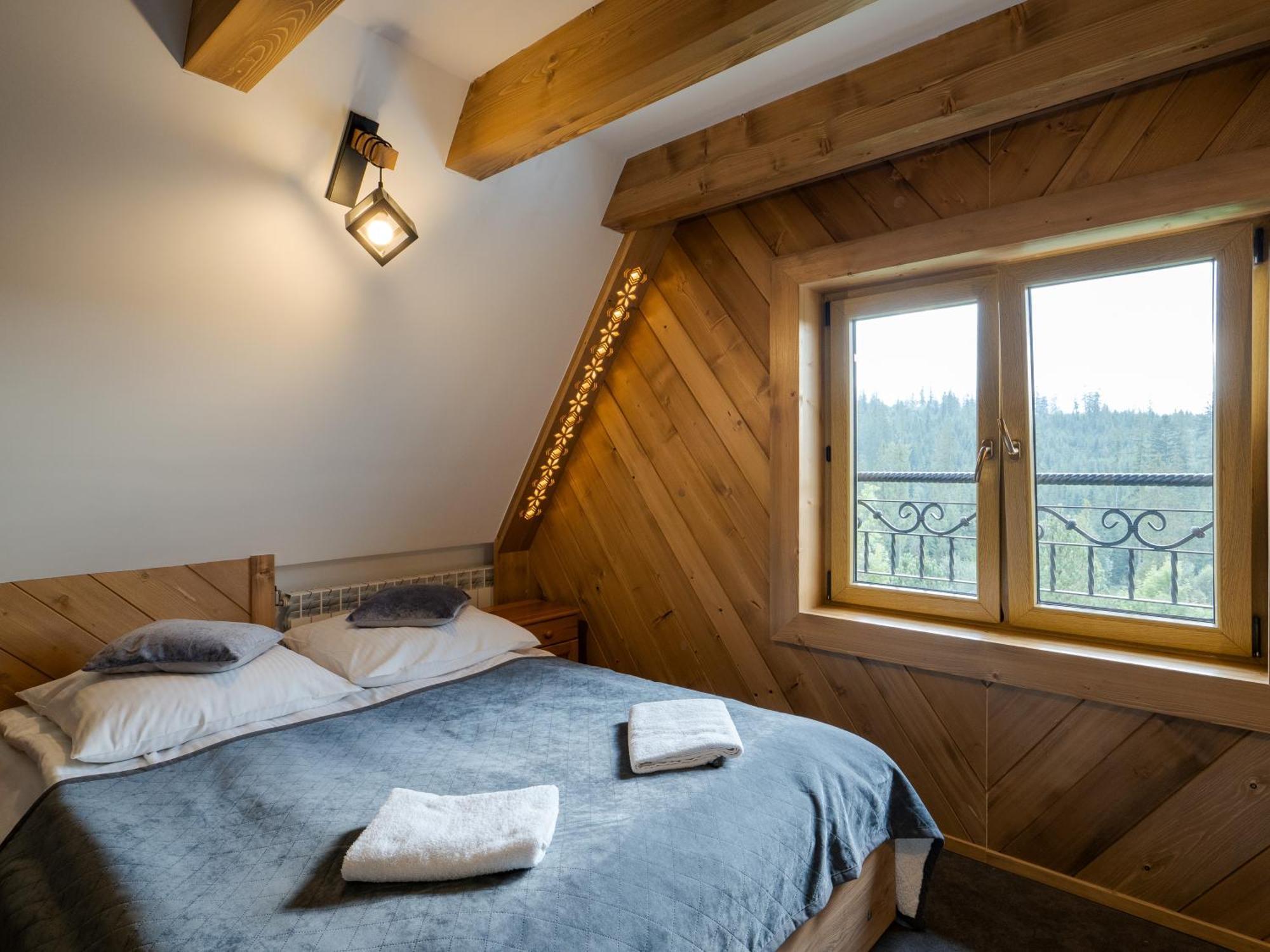 Tarasowka Hotel Ciche Małe Kültér fotó