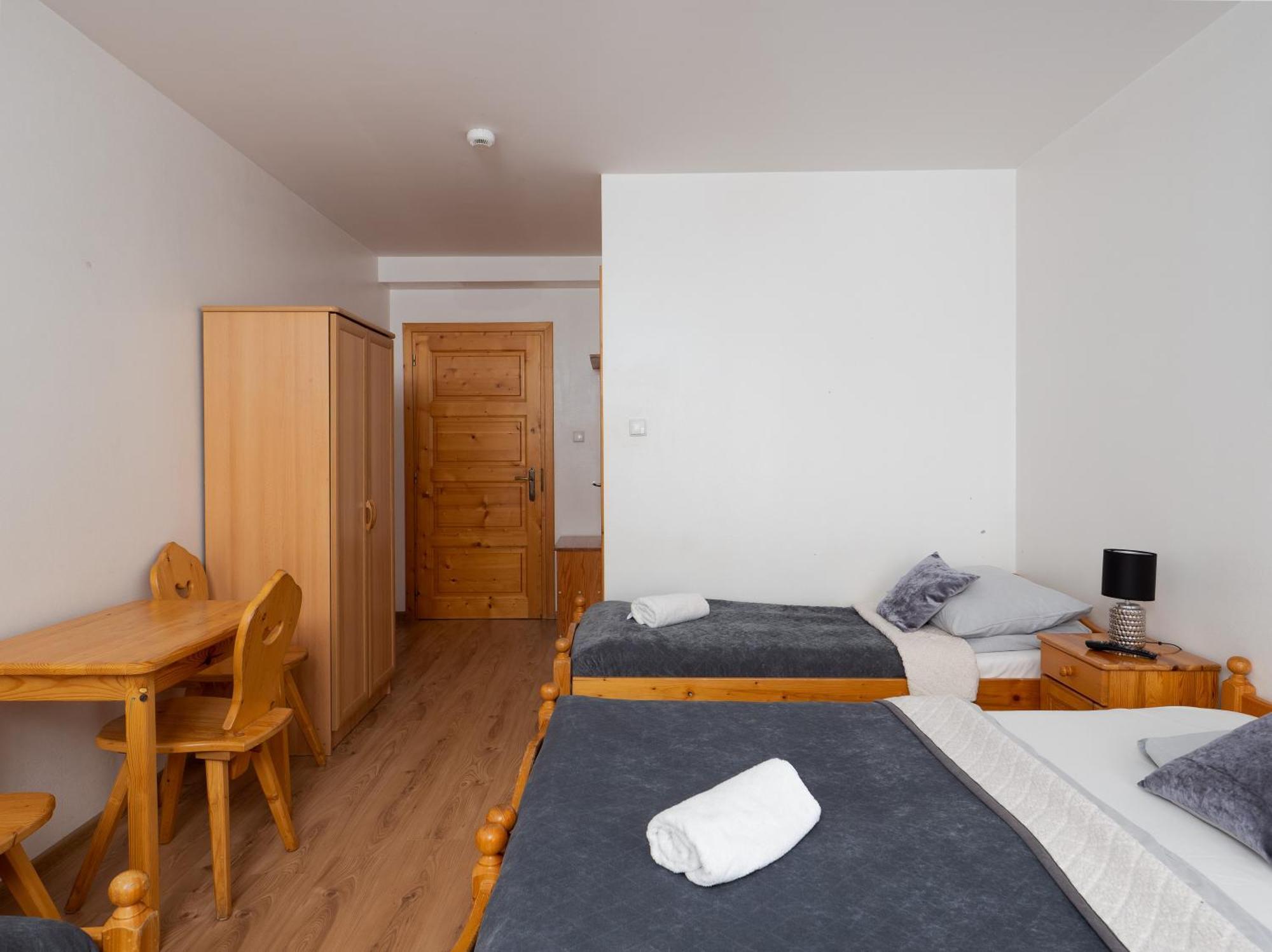 Tarasowka Hotel Ciche Małe Kültér fotó