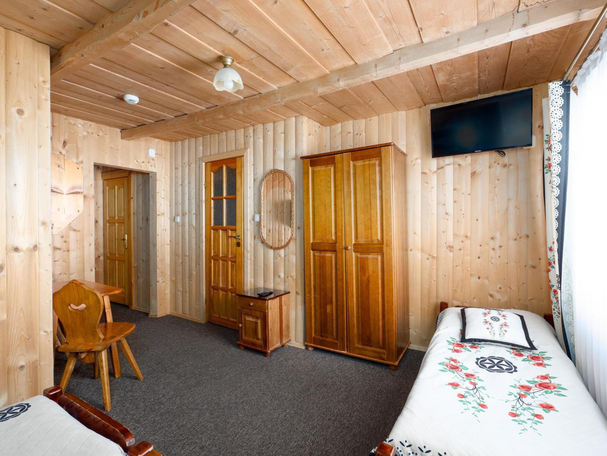 Tarasowka Hotel Ciche Małe Kültér fotó