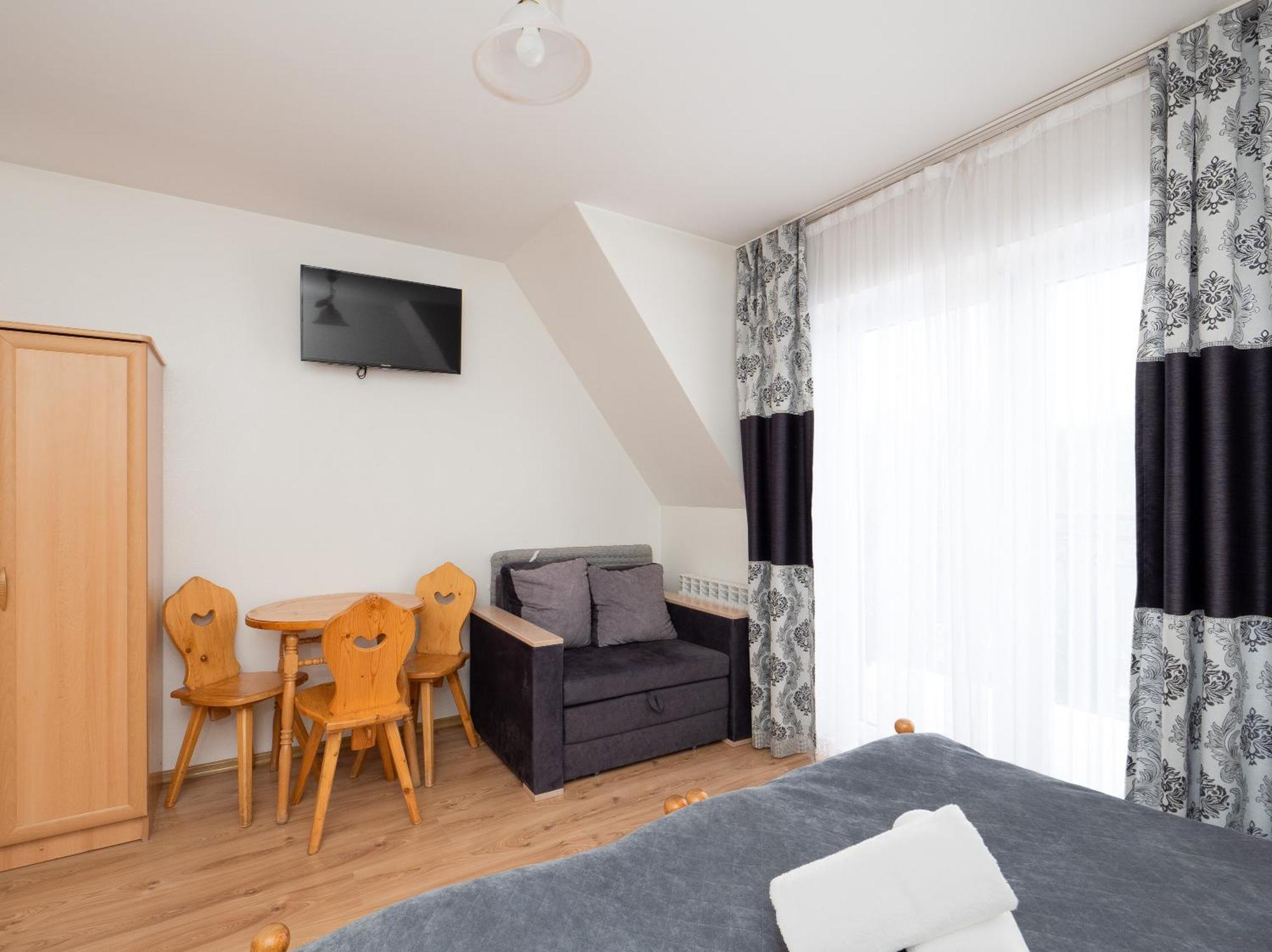 Tarasowka Hotel Ciche Małe Kültér fotó