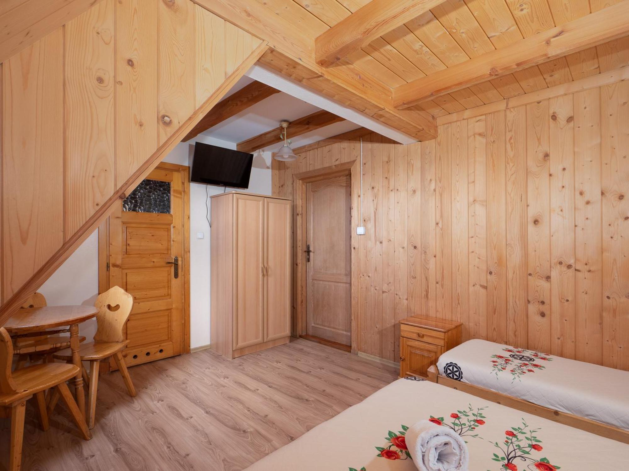 Tarasowka Hotel Ciche Małe Kültér fotó