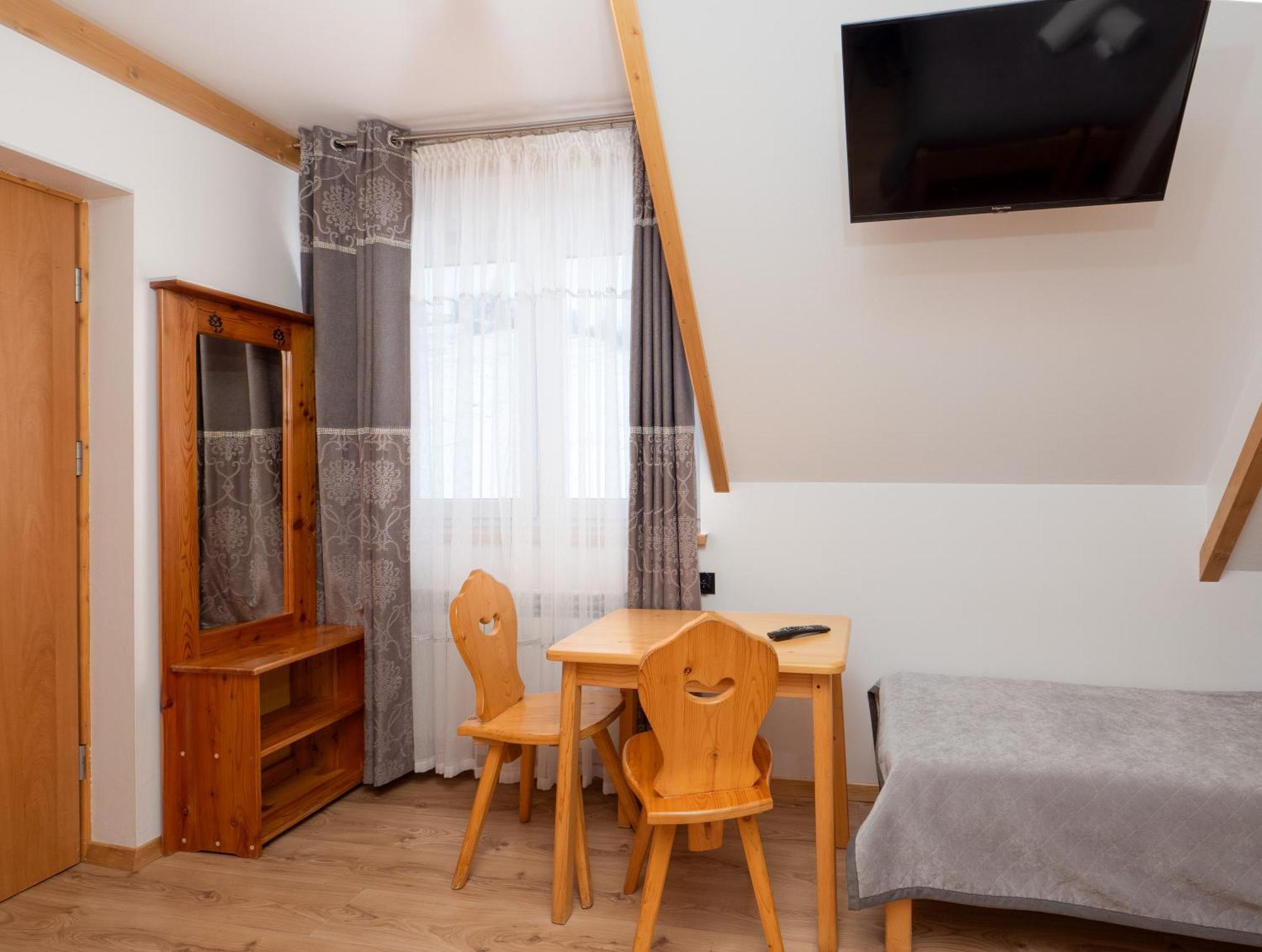 Tarasowka Hotel Ciche Małe Kültér fotó